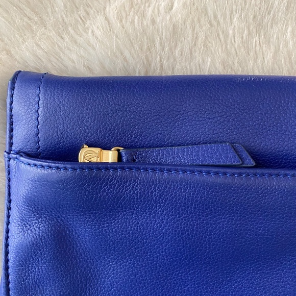 VC Signature Leather Clutch - Picture 3 of 6